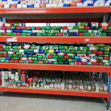 Los bancos de alimentos necesita leche