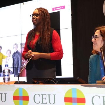 NUESTRA CODIRECTORA MARÍA BERNABEU ACERCA EL MUNDO DE LAS FUNDACIONES A LOS ALUMNOS DEL CEU.